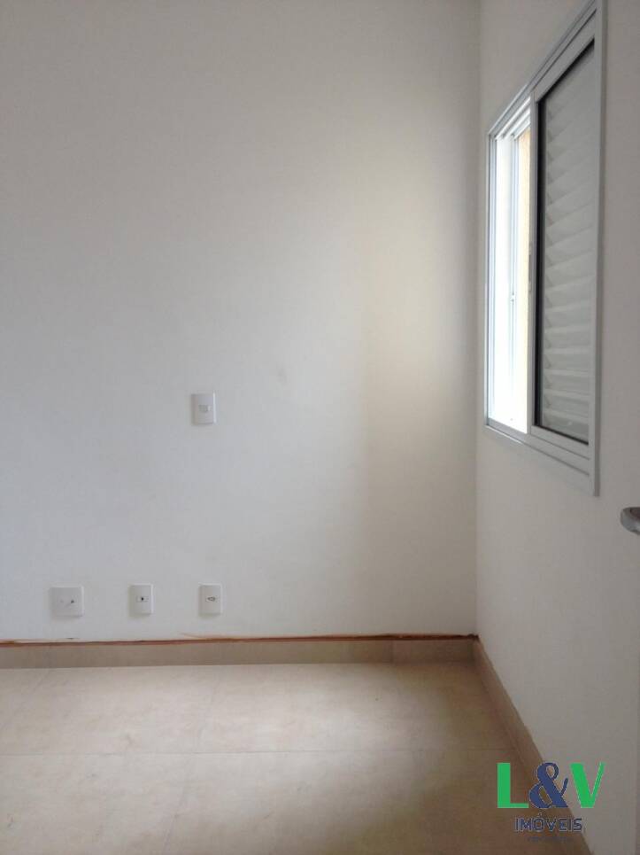 Apartamento para alugar com 3 quartos, 72m² - Foto 5