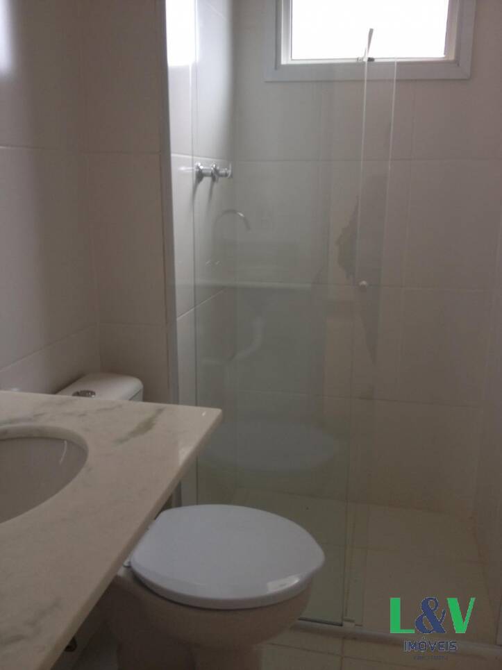 Apartamento para alugar com 3 quartos, 72m² - Foto 8