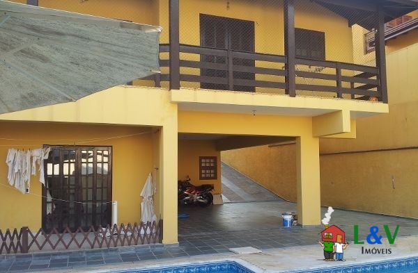 Casa de Condomínio à venda com 3 quartos, 260m² - Foto 4