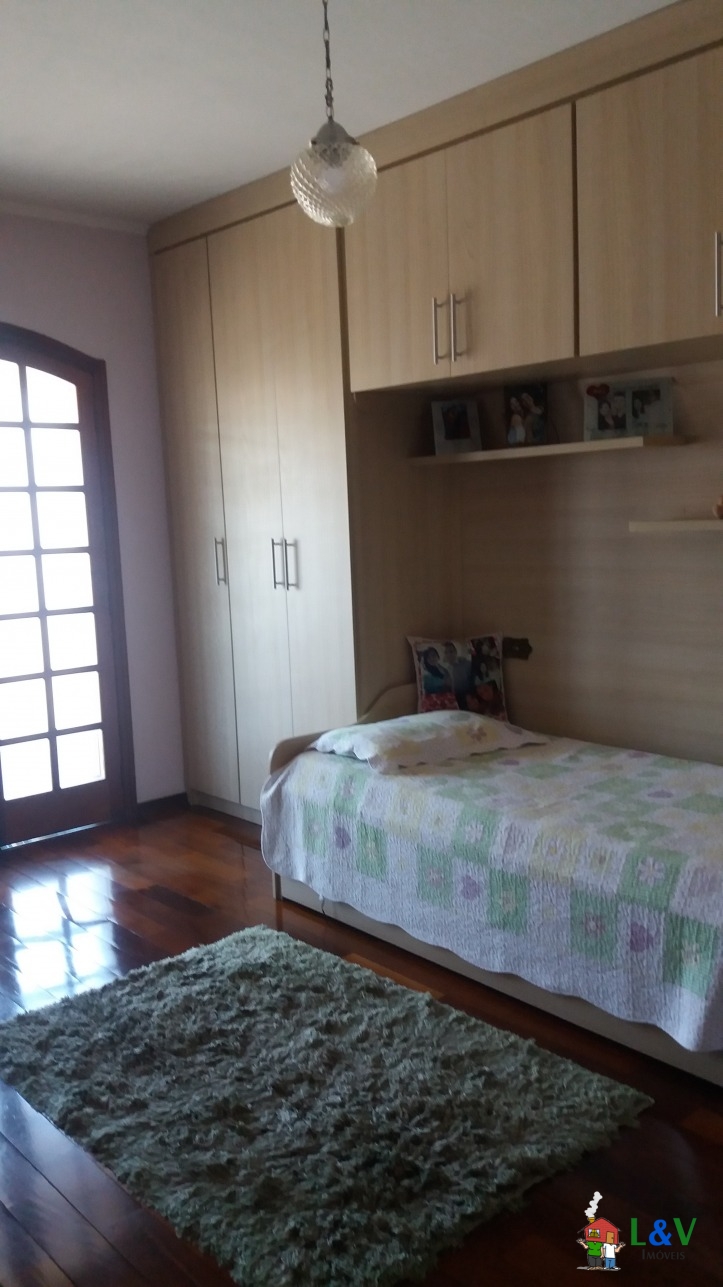 Casa à venda com 4 quartos, 330m² - Foto 14