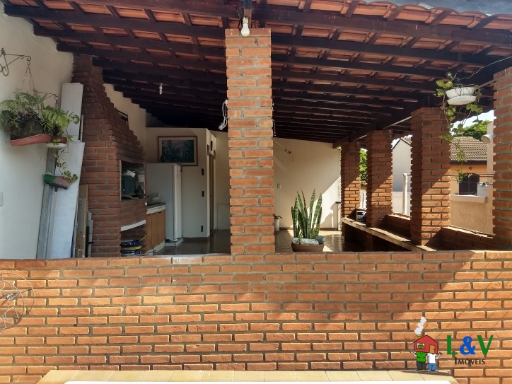 Casa à venda com 2 quartos, 200m² - Foto 22