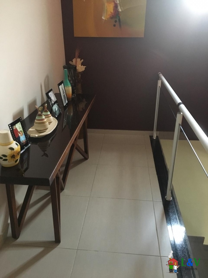 Casa à venda com 3 quartos, 188m² - Foto 12