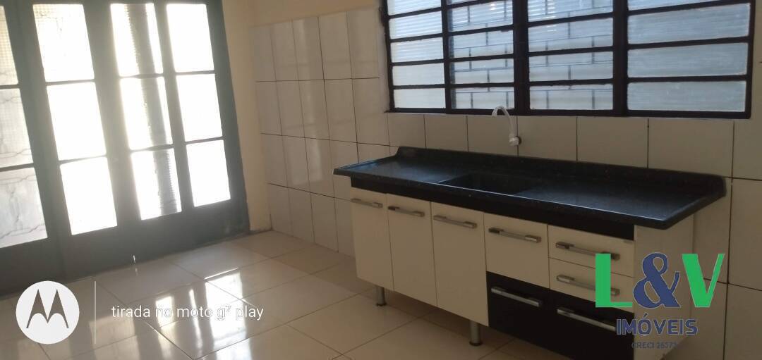 Casa à venda com 2 quartos, 120m² - Foto 3