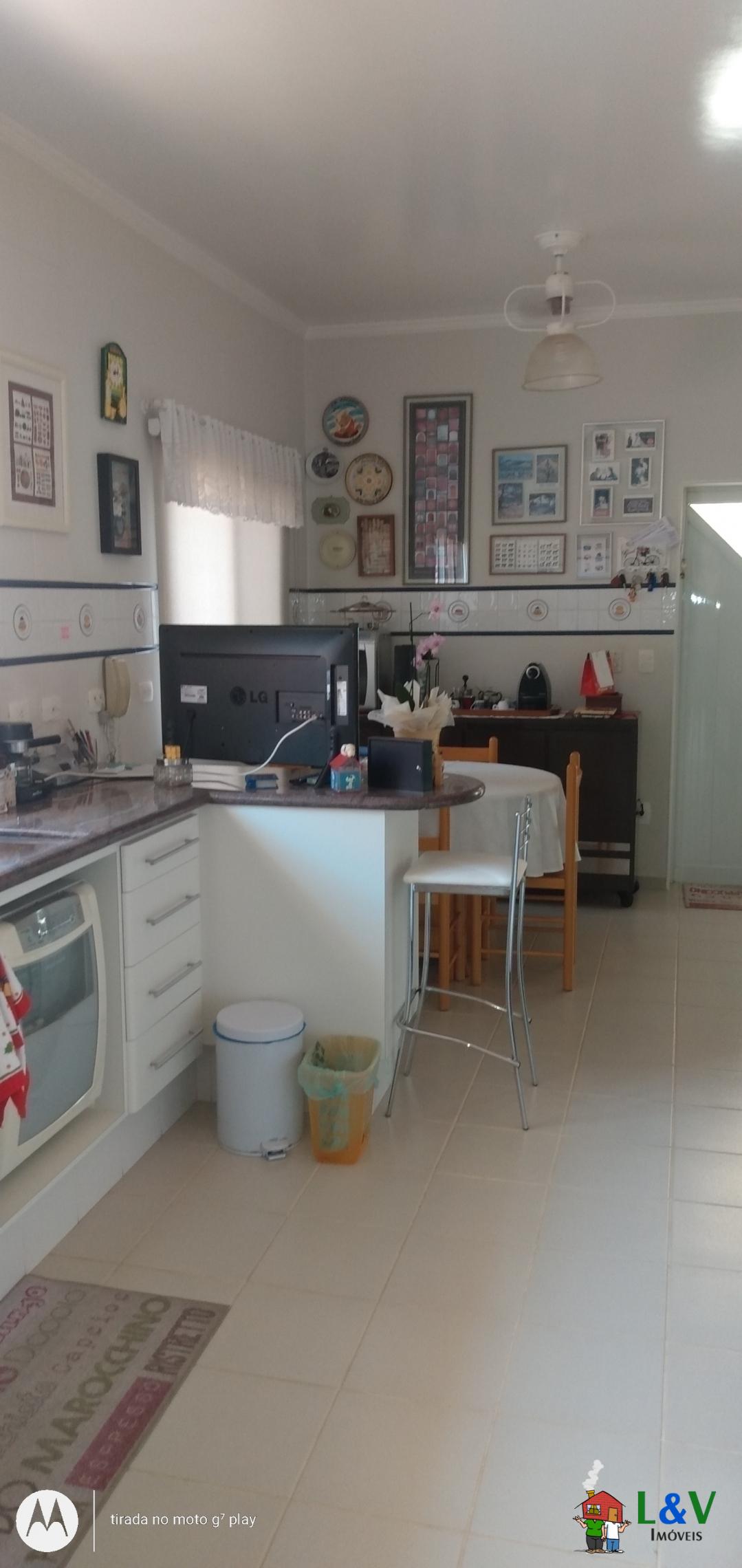 Casa de Condomínio à venda com 4 quartos, 220m² - Foto 16