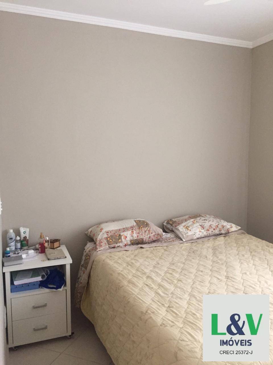 Apartamento à venda com 3 quartos, 75m² - Foto 19