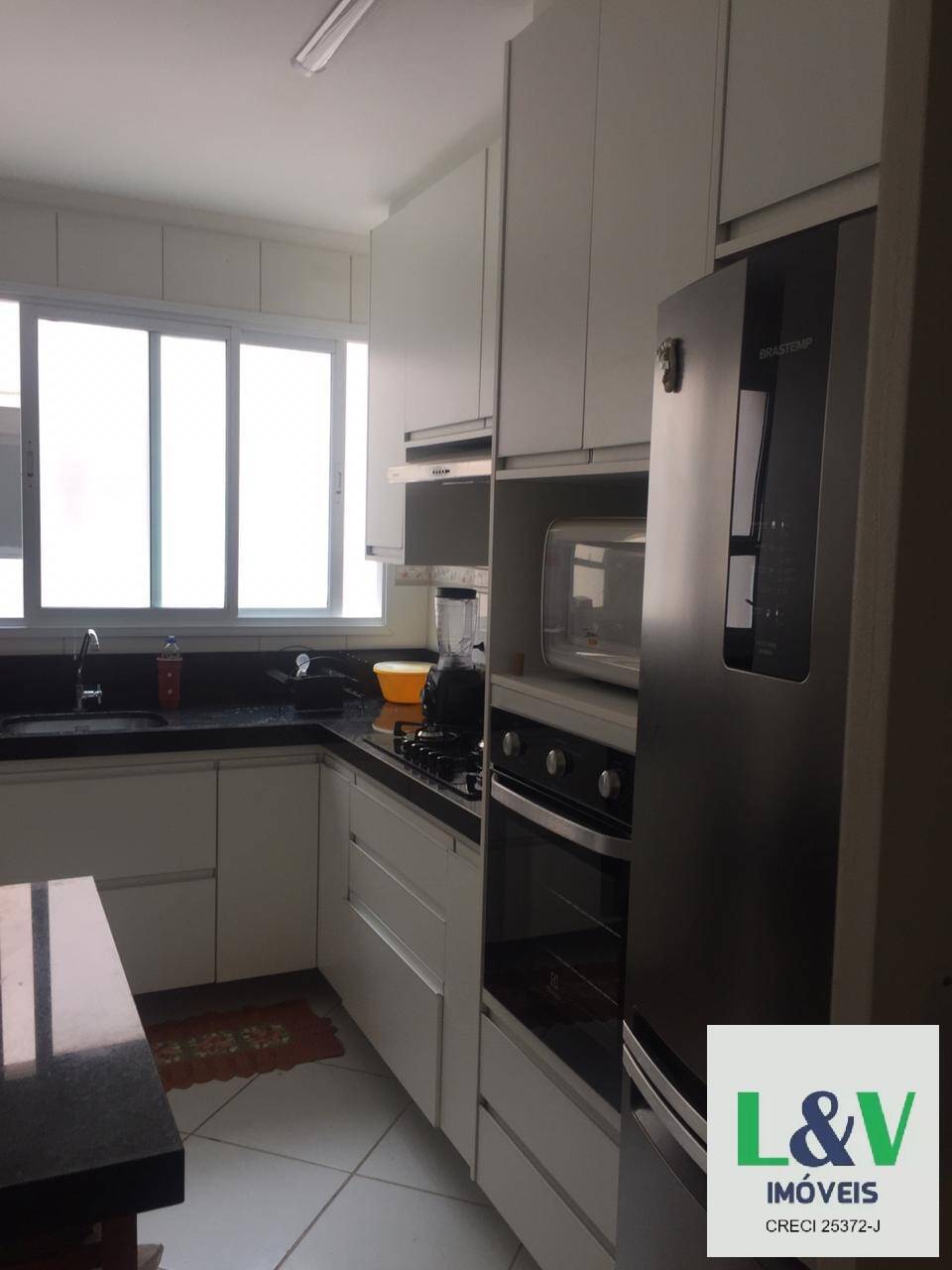 Apartamento à venda com 3 quartos, 75m² - Foto 11