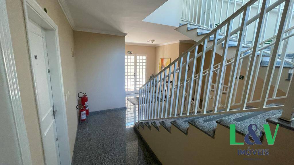 Apartamento à venda com 2 quartos, 74m² - Foto 38