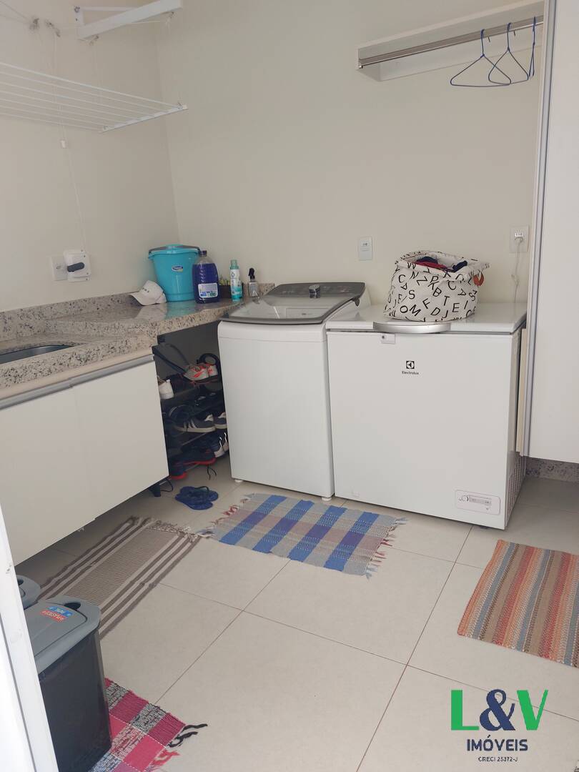 Casa de Condomínio à venda com 3 quartos, 360m² - Foto 10