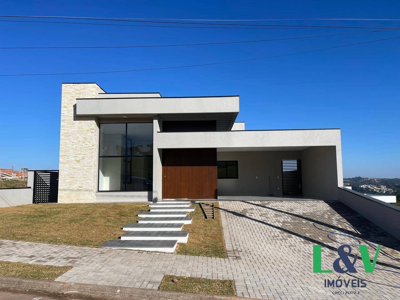 Casa de Condomínio à venda com 3 quartos, 273m² - Foto 2