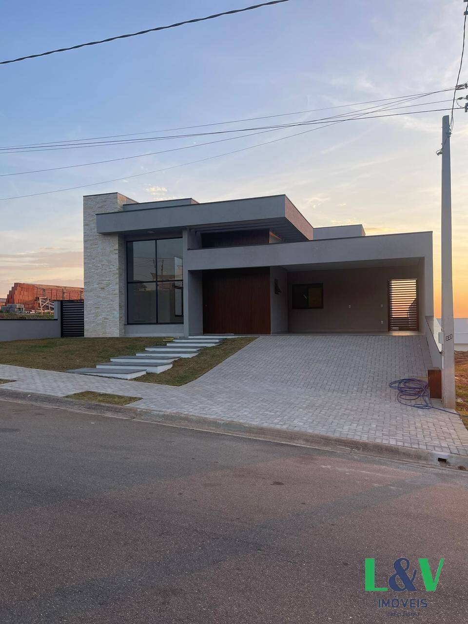 Casa de Condomínio à venda com 3 quartos, 273m² - Foto 4