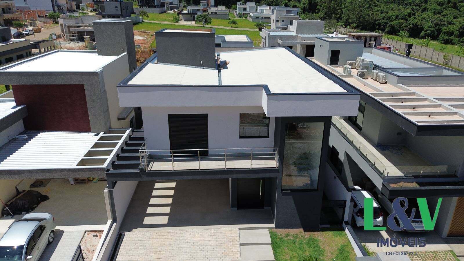 Casa de Condomínio à venda com 3 quartos, 236m² - Foto 12