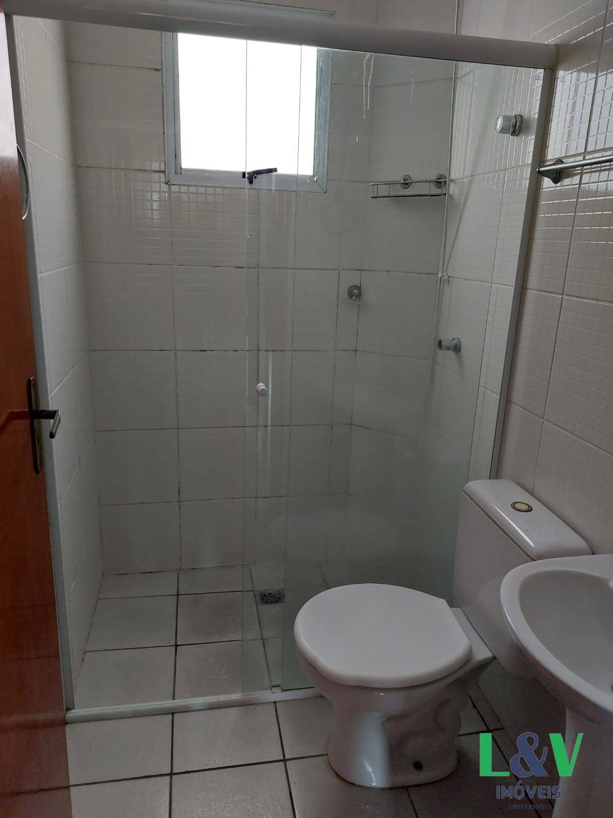 Apartamento para alugar com 3 quartos, 80m² - Foto 9