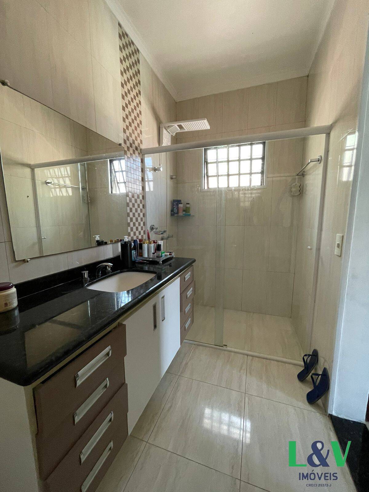 Casa à venda com 3 quartos, 270m² - Foto 18