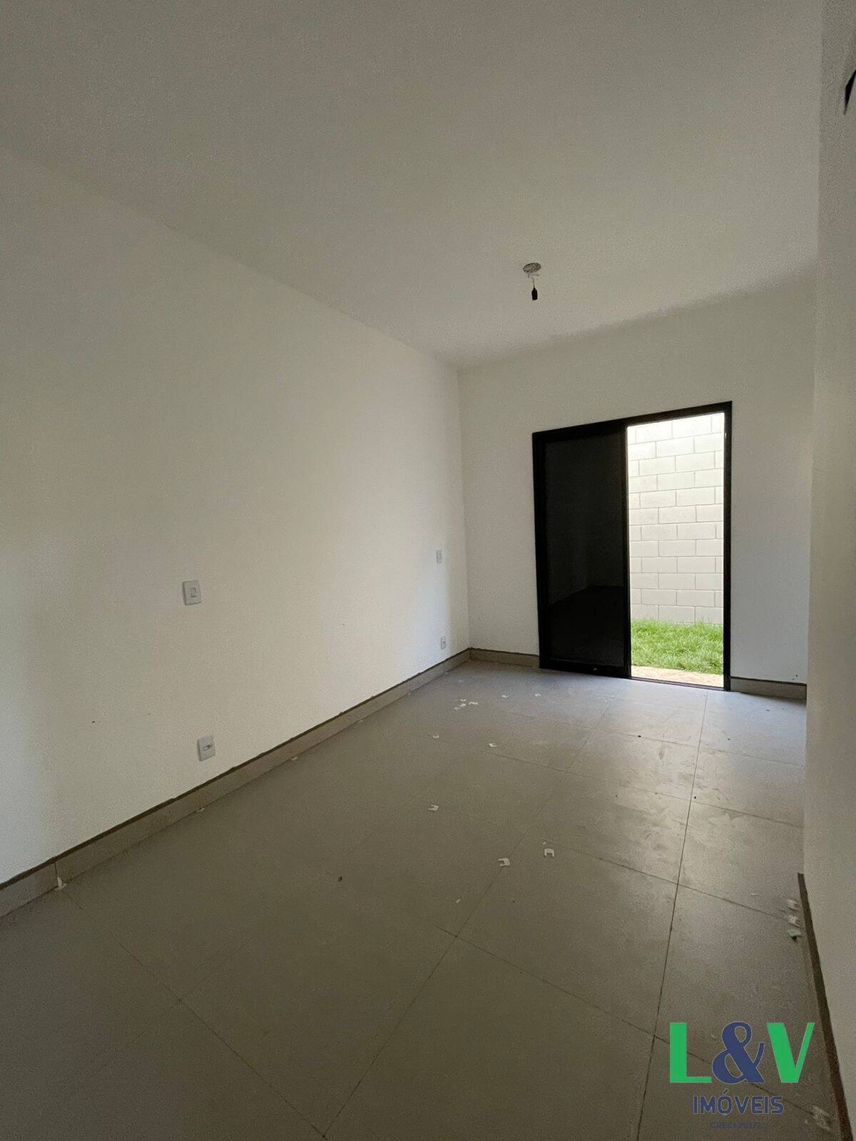 Casa de Condomínio para alugar com 3 quartos, 82m² - Foto 5