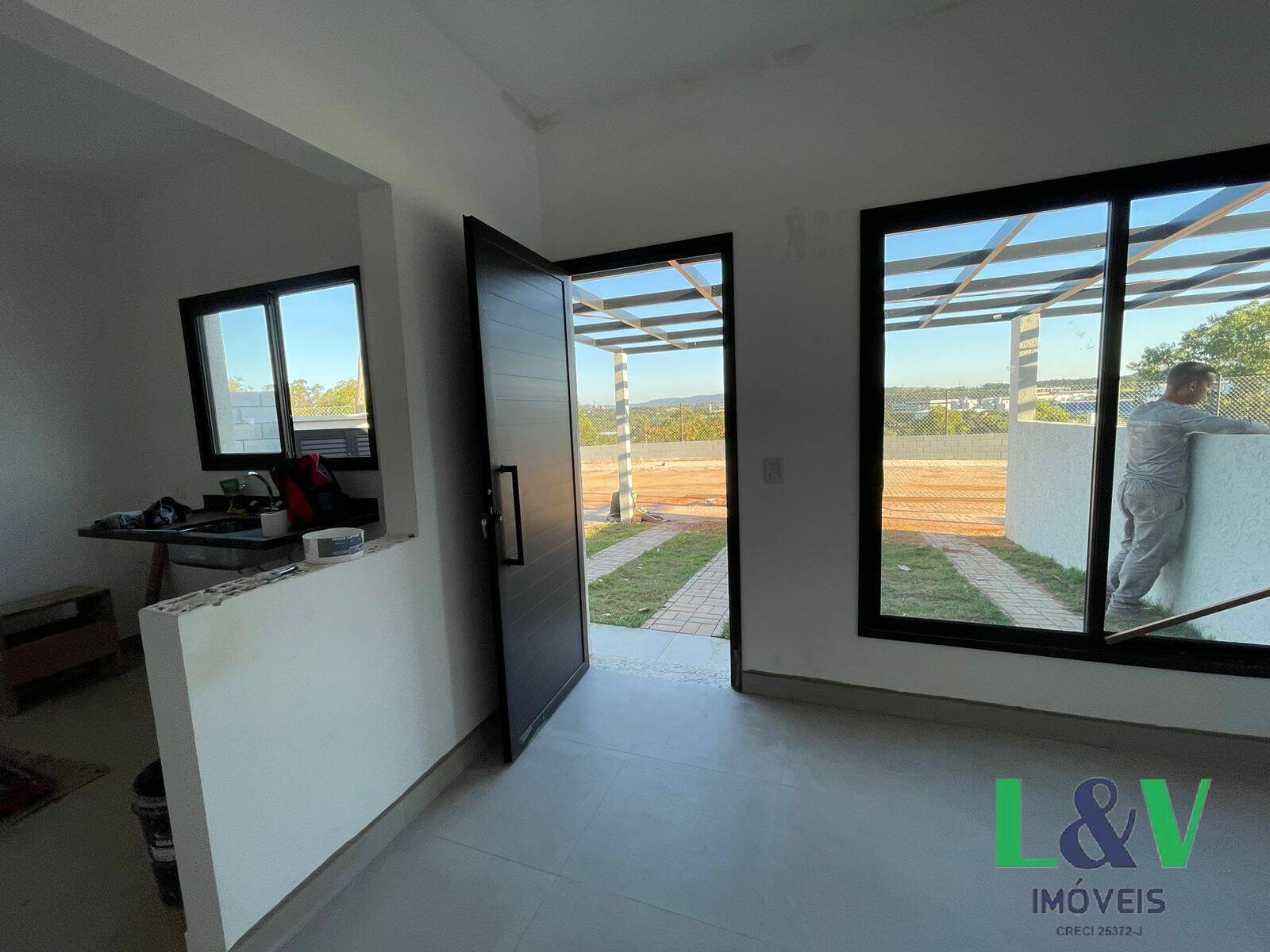 Casa de Condomínio para alugar com 3 quartos, 82m² - Foto 3