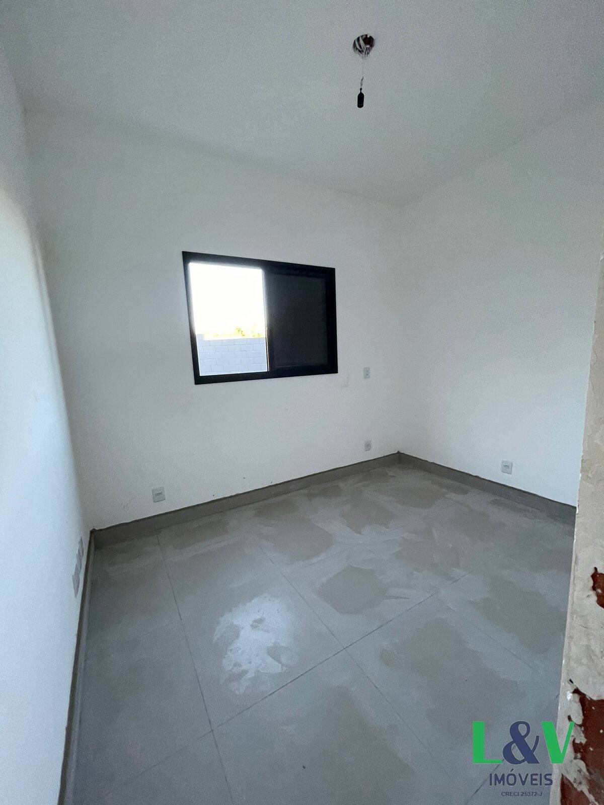 Casa de Condomínio para alugar com 3 quartos, 82m² - Foto 4