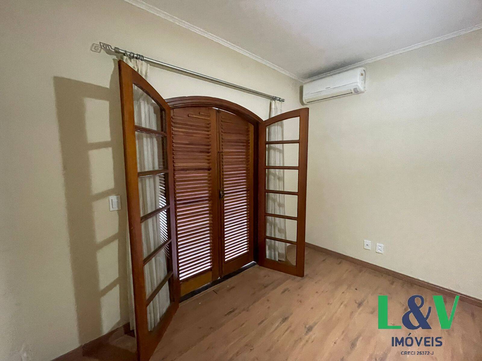 Casa para alugar com 3 quartos, 110m² - Foto 18