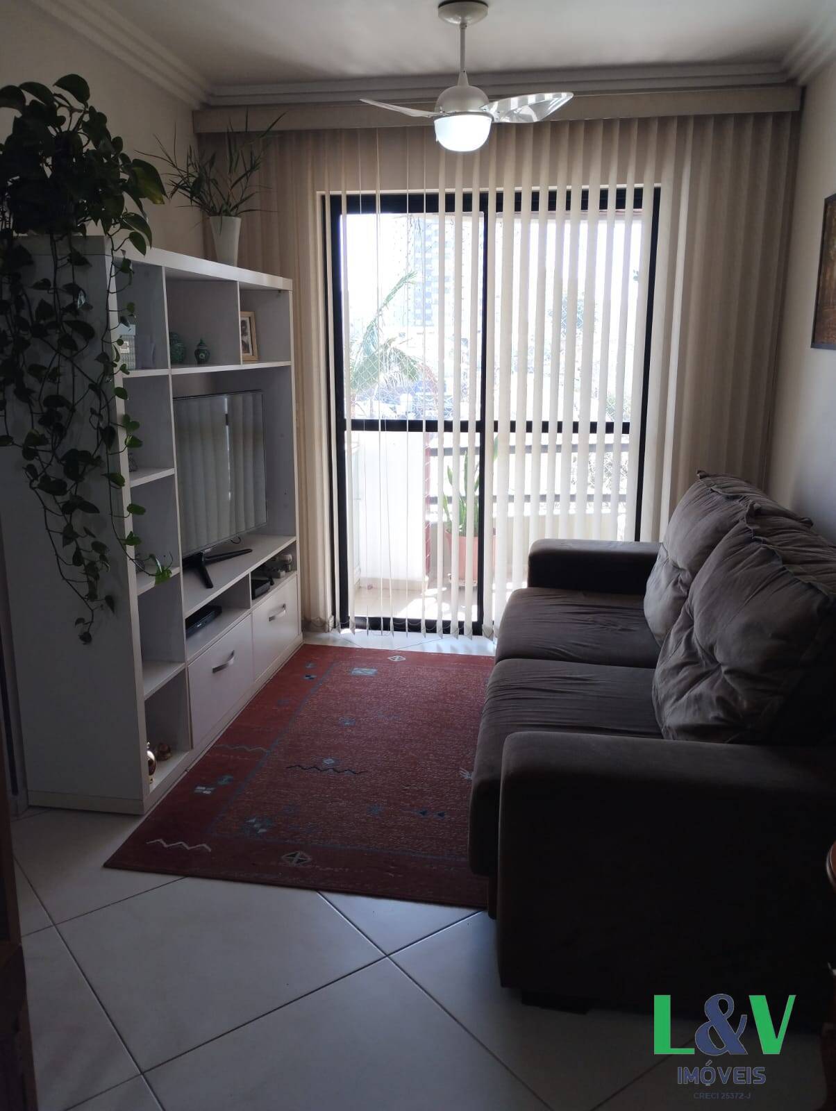 Apartamento à venda com 3 quartos, 68m² - Foto 2