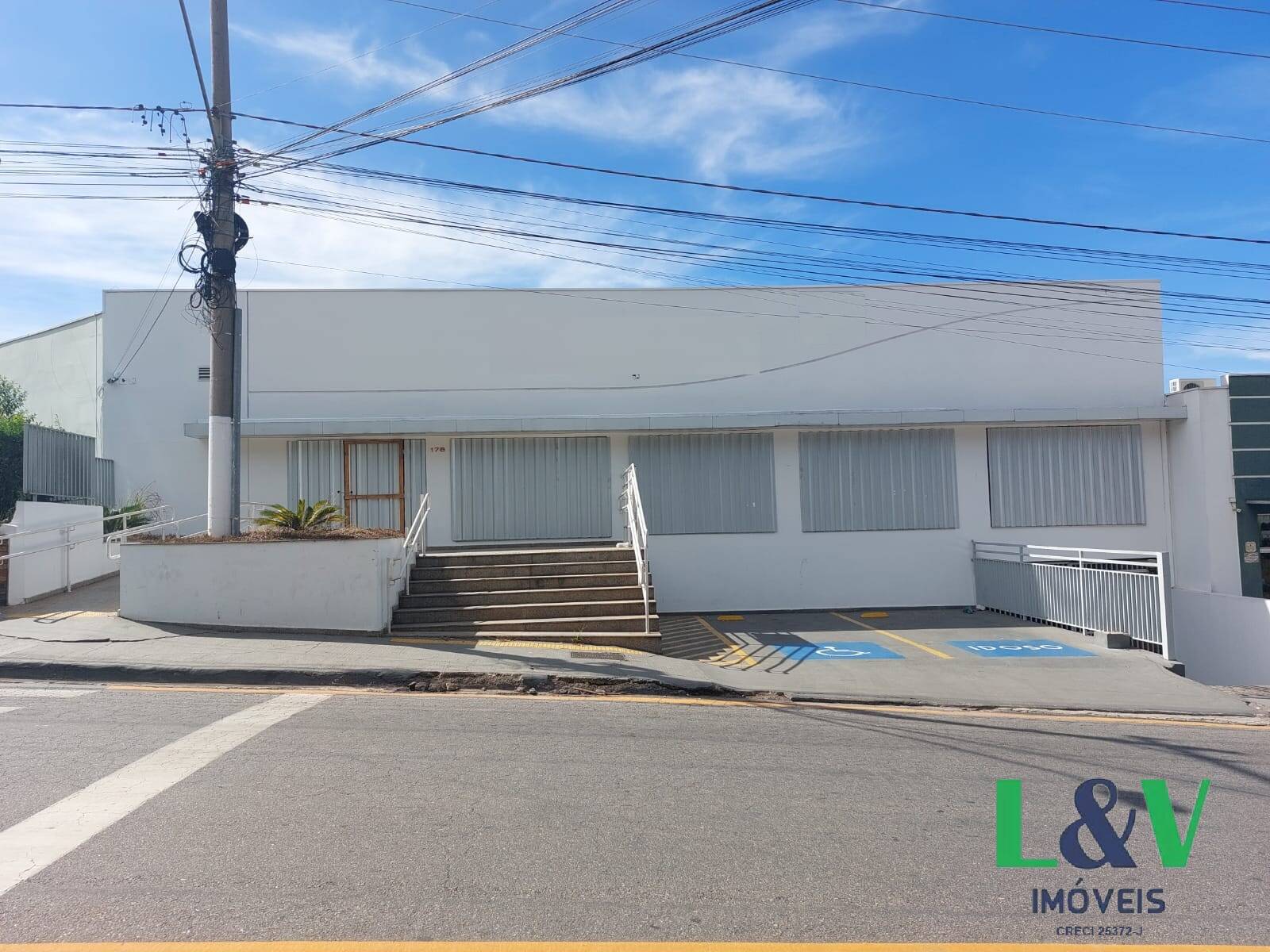 Loja-Salão para alugar, 570m² - Foto 1