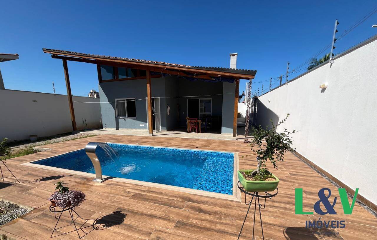 Casa à venda com 3 quartos, 250m² - Foto 44