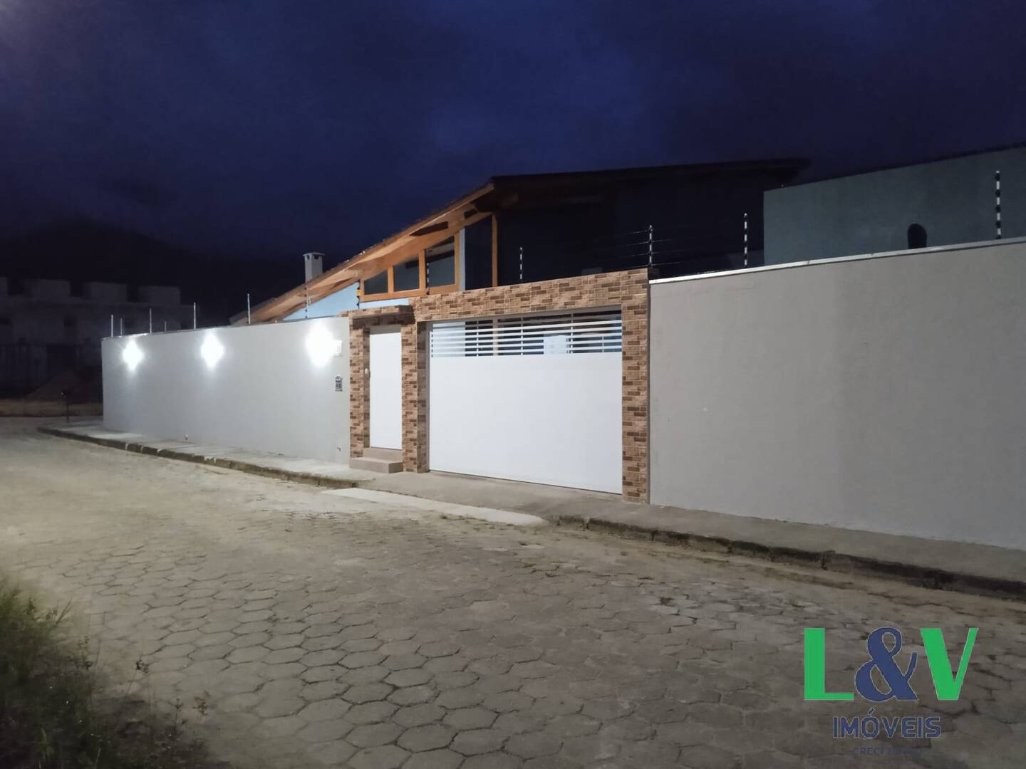 Casa à venda com 3 quartos, 250m² - Foto 60