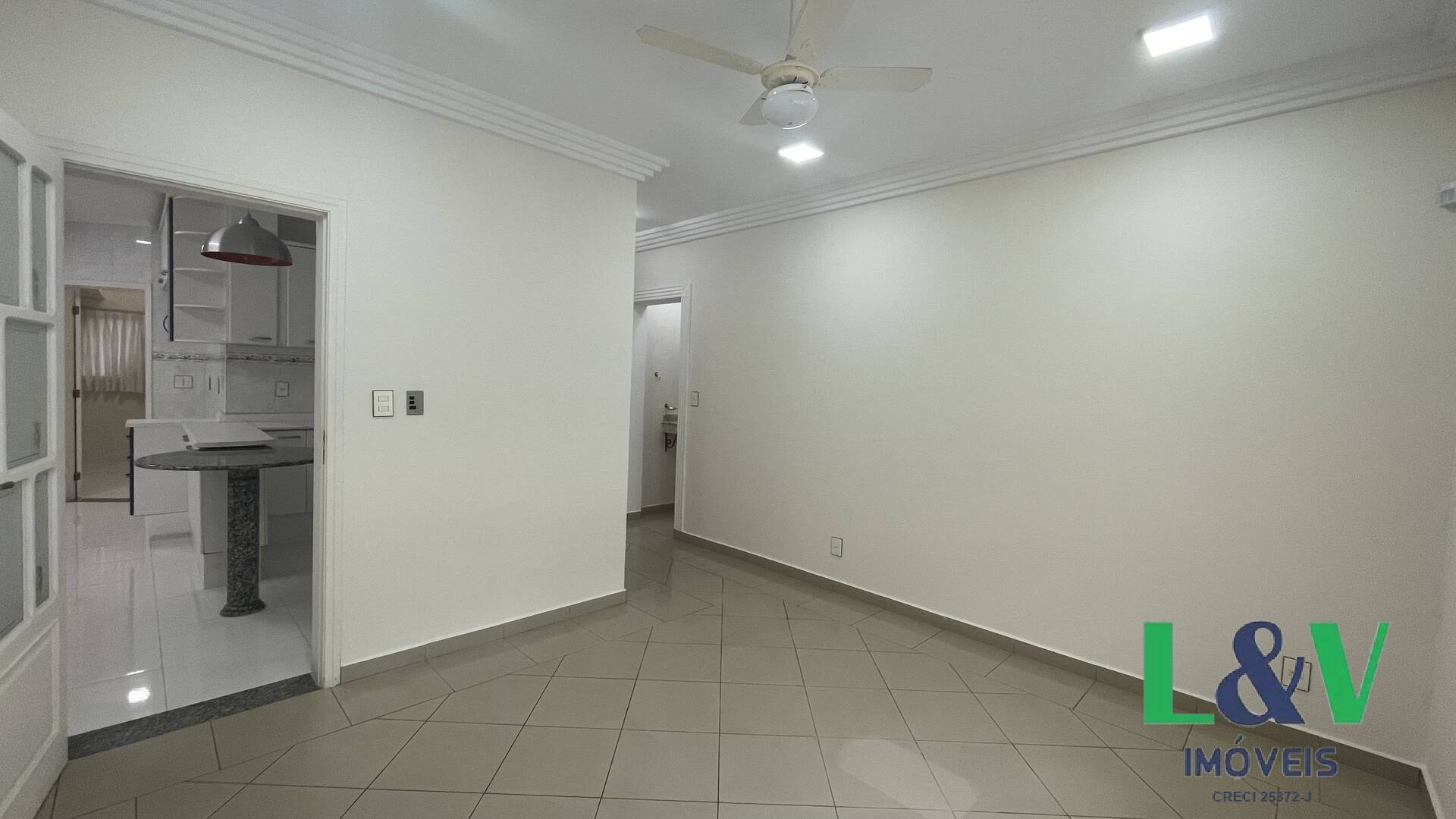 Casa à venda e aluguel com 3 quartos, 420m² - Foto 10