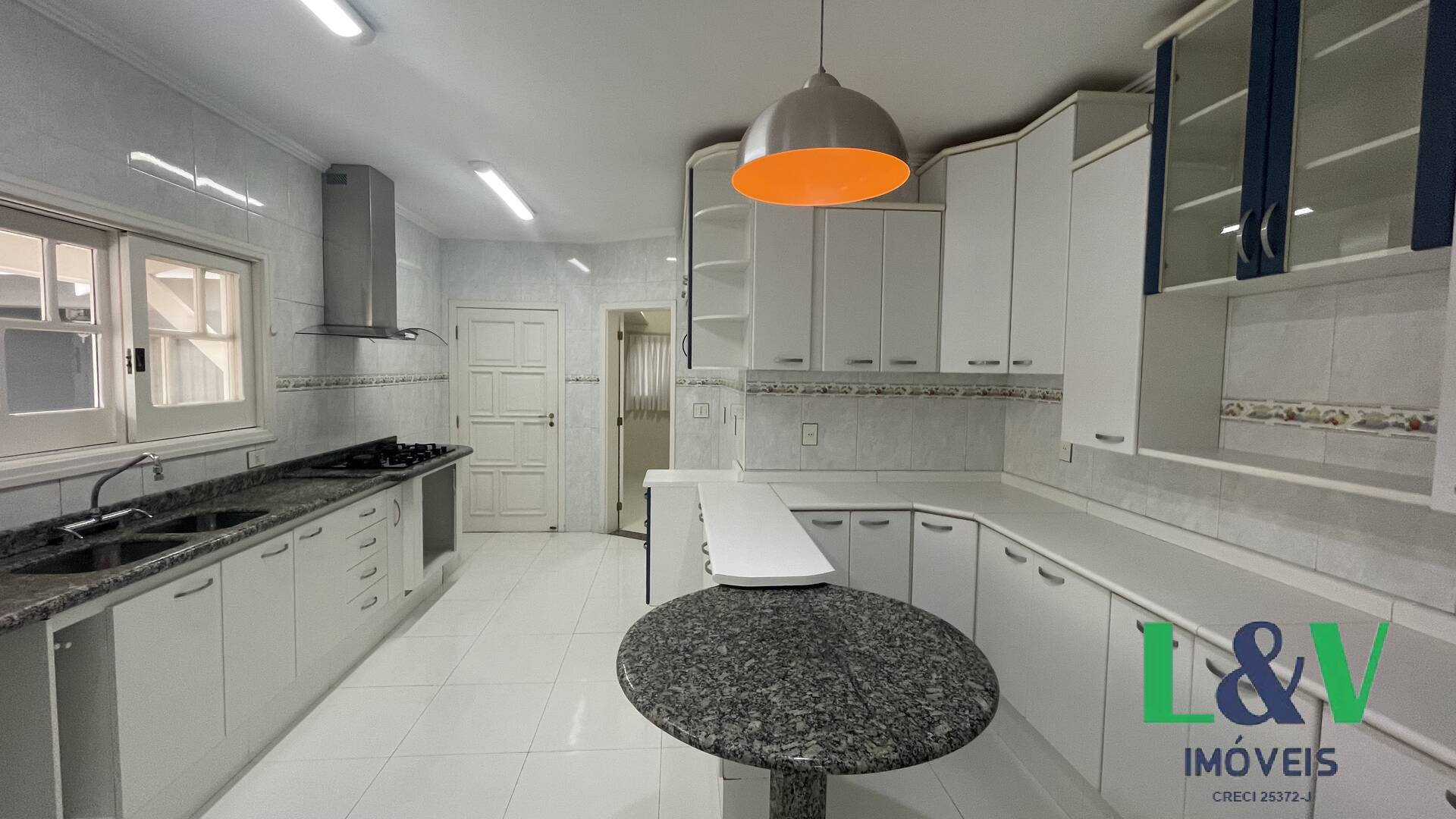 Casa à venda e aluguel com 3 quartos, 420m² - Foto 14