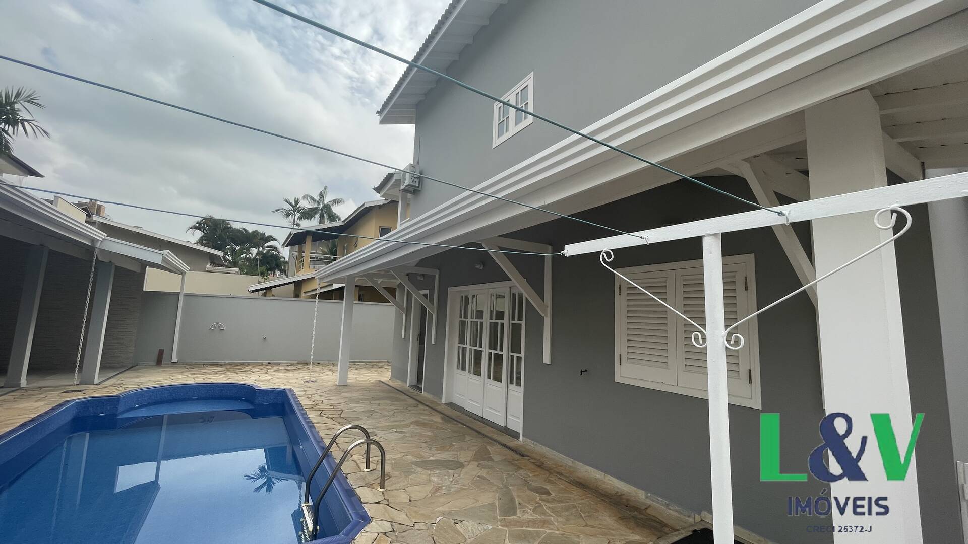 Casa à venda e aluguel com 3 quartos, 420m² - Foto 17