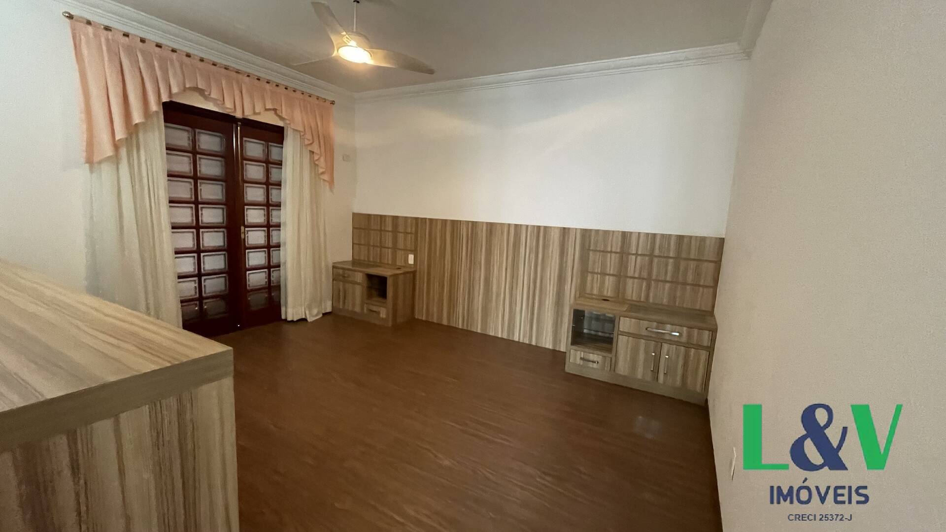 Casa de Condomínio à venda com 4 quartos, 378m² - Foto 7