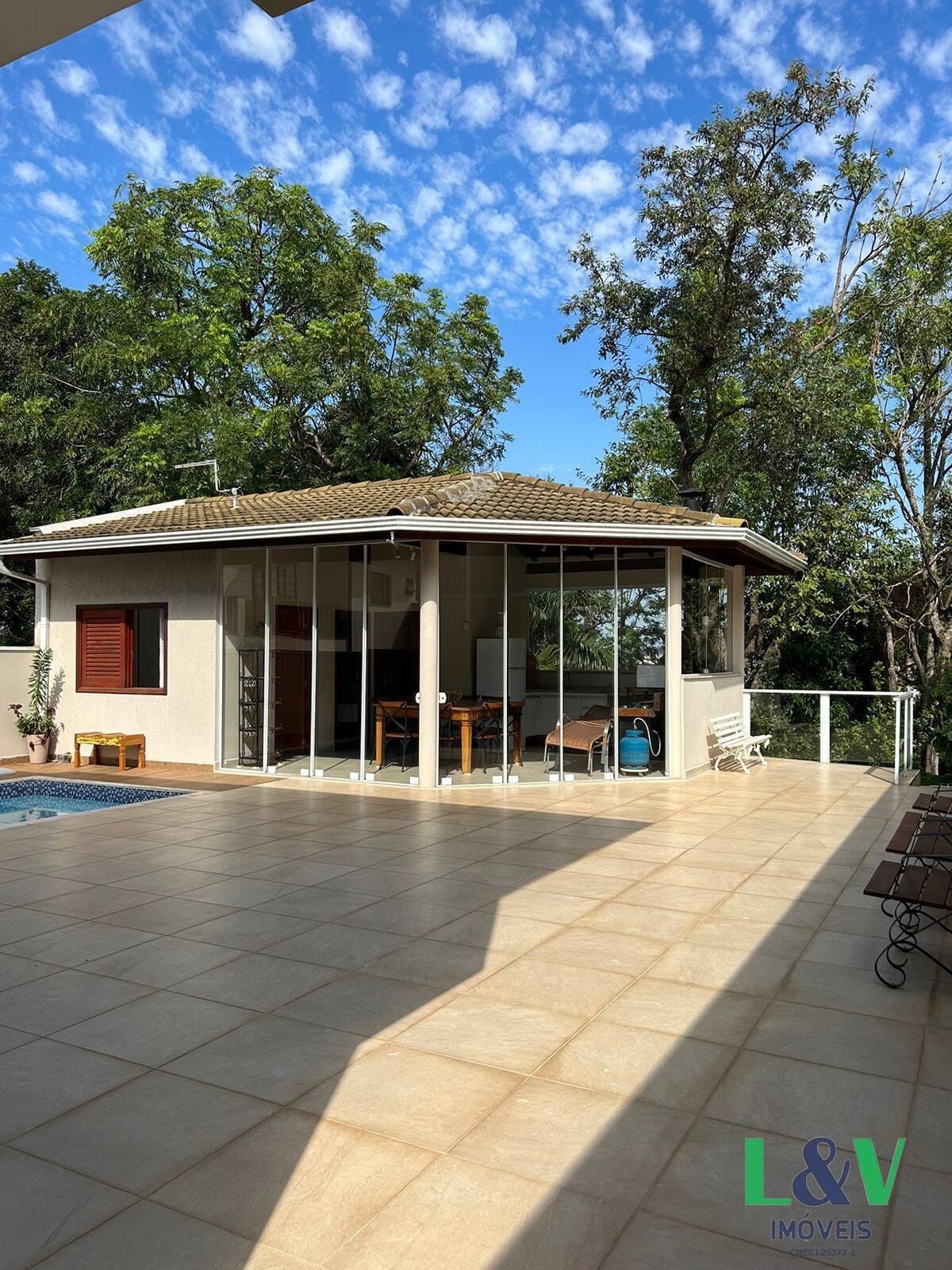 Casa à venda com 4 quartos, 300m² - Foto 5