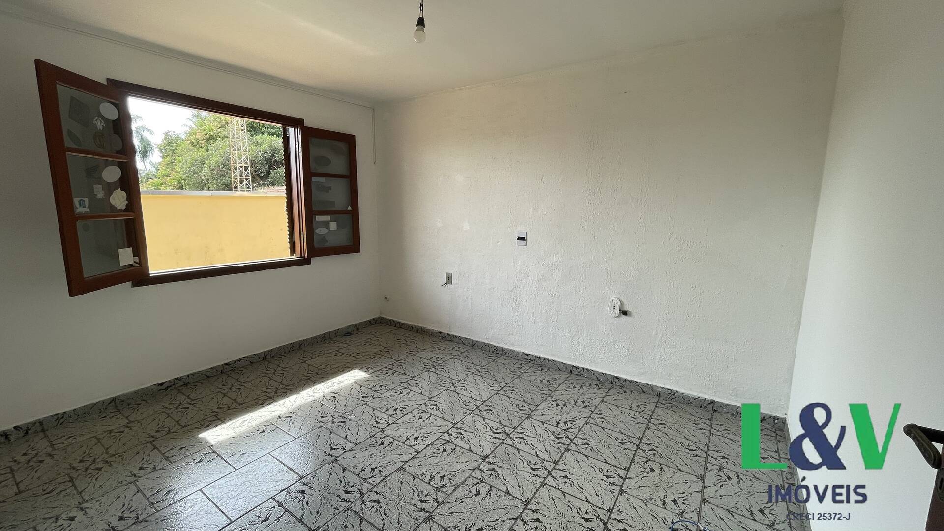 Casa para alugar com 3 quartos, 210m² - Foto 9