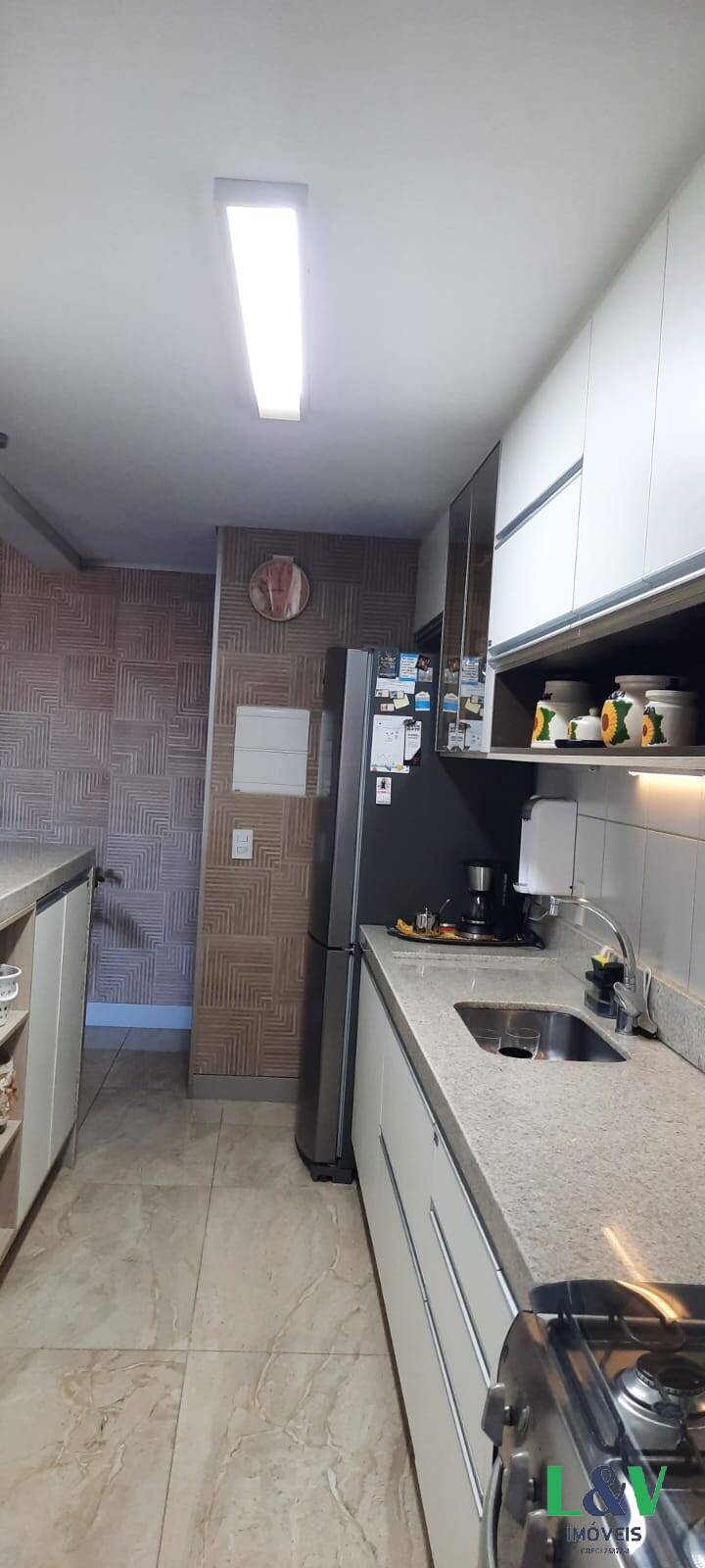 Apartamento à venda com 3 quartos, 97m² - Foto 14