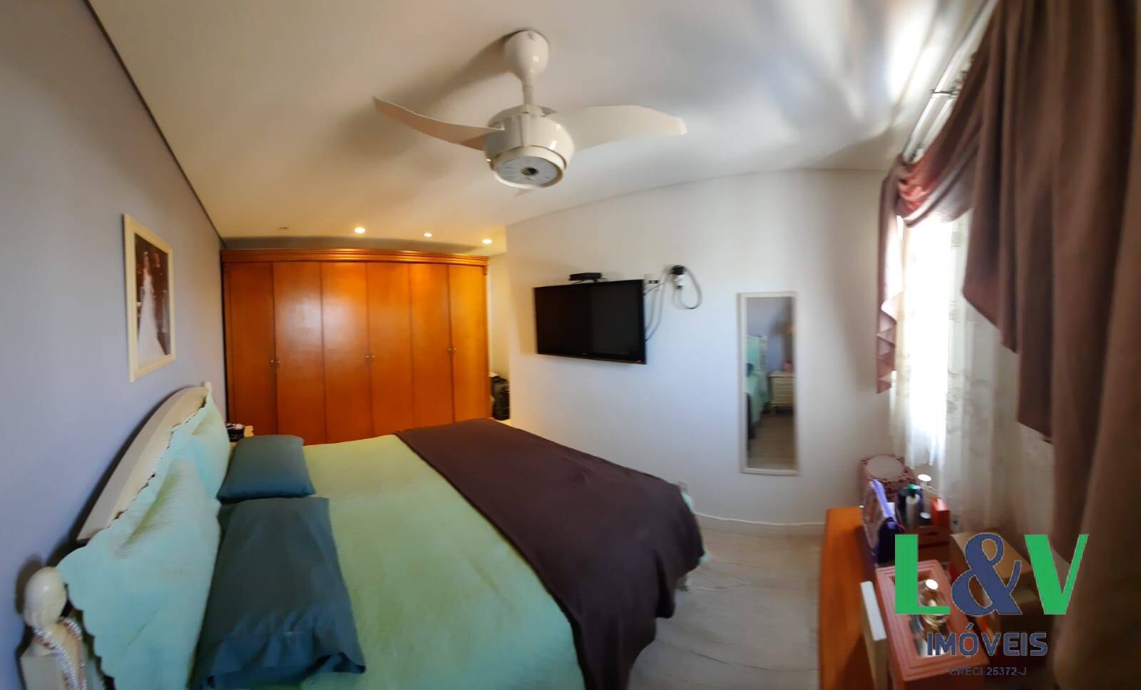 Apartamento à venda com 3 quartos, 97m² - Foto 19