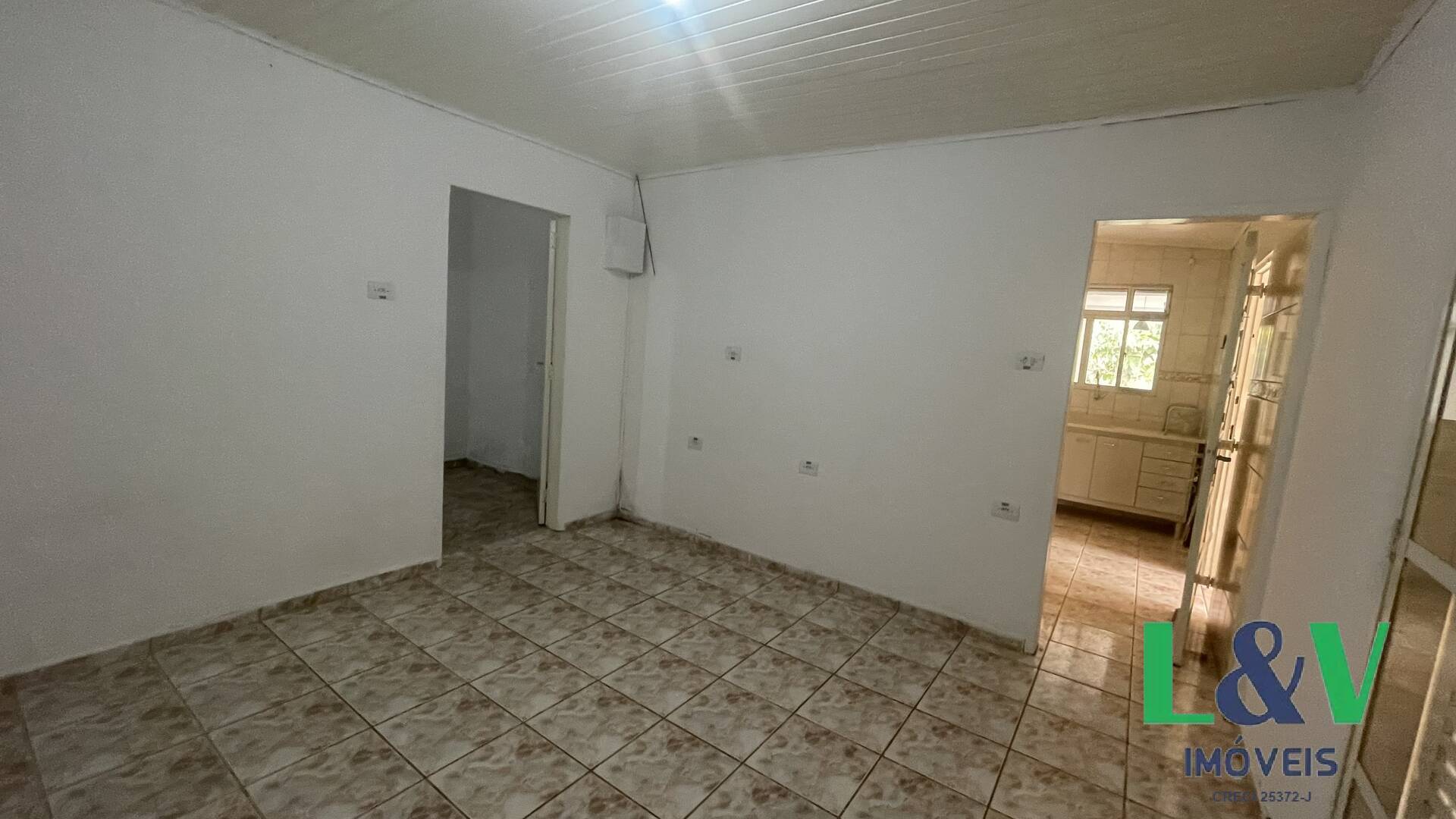 Casa à venda com 2 quartos, 1600m² - Foto 12