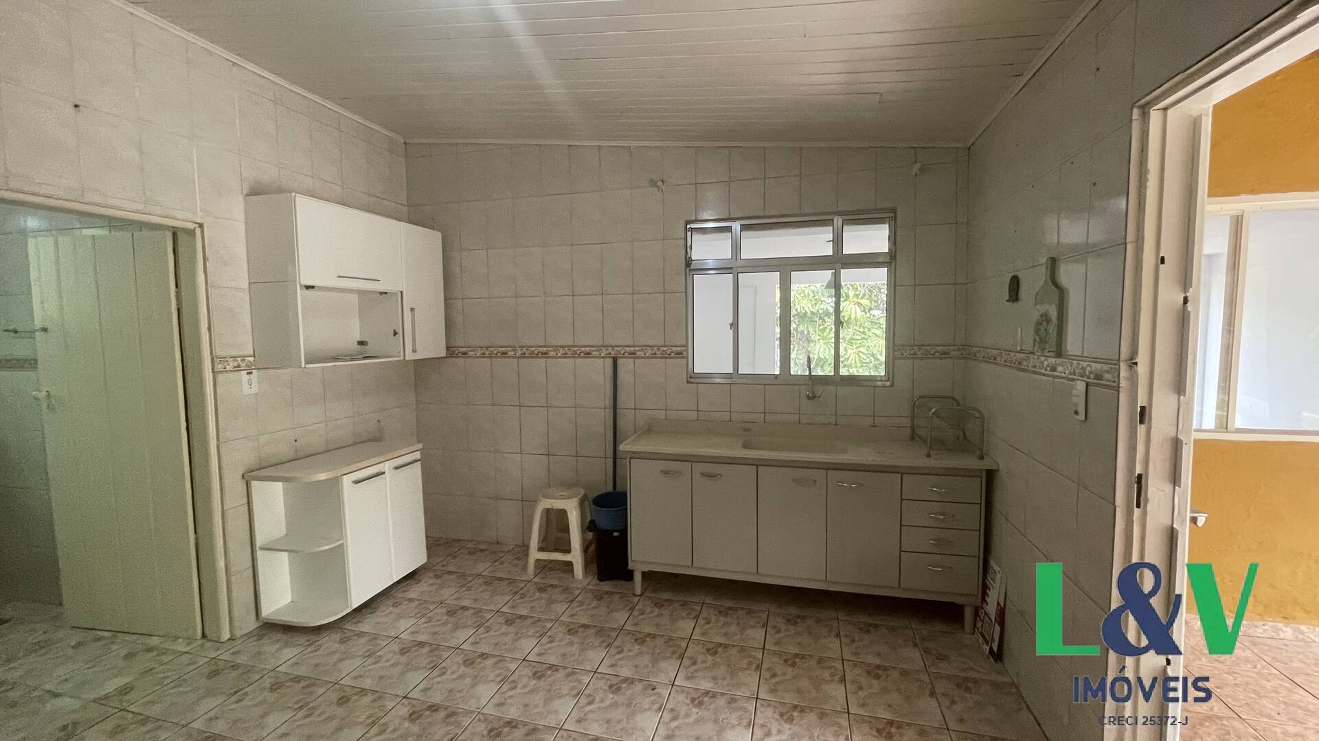 Casa à venda com 2 quartos, 1600m² - Foto 22