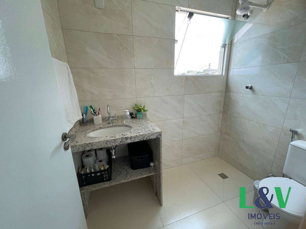 Apartamento à venda com 2 quartos, 72m² - Foto 28