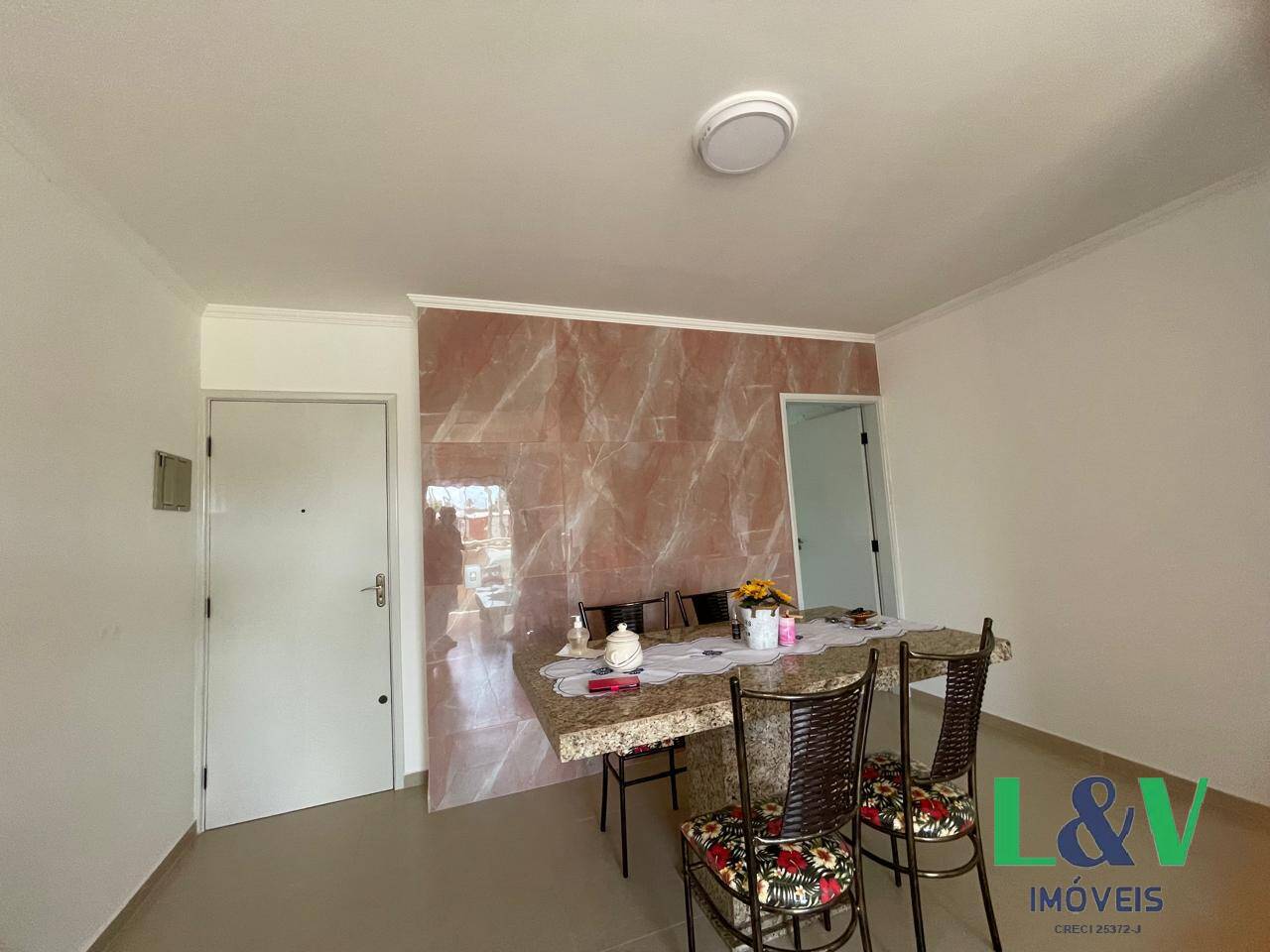 Apartamento à venda com 2 quartos, 72m² - Foto 6