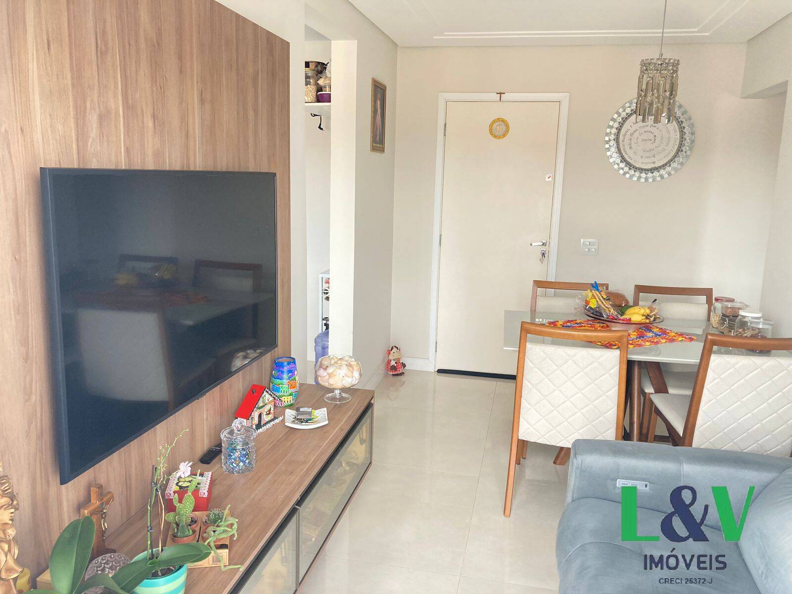 Apartamento à venda com 2 quartos, 58m² - Foto 3