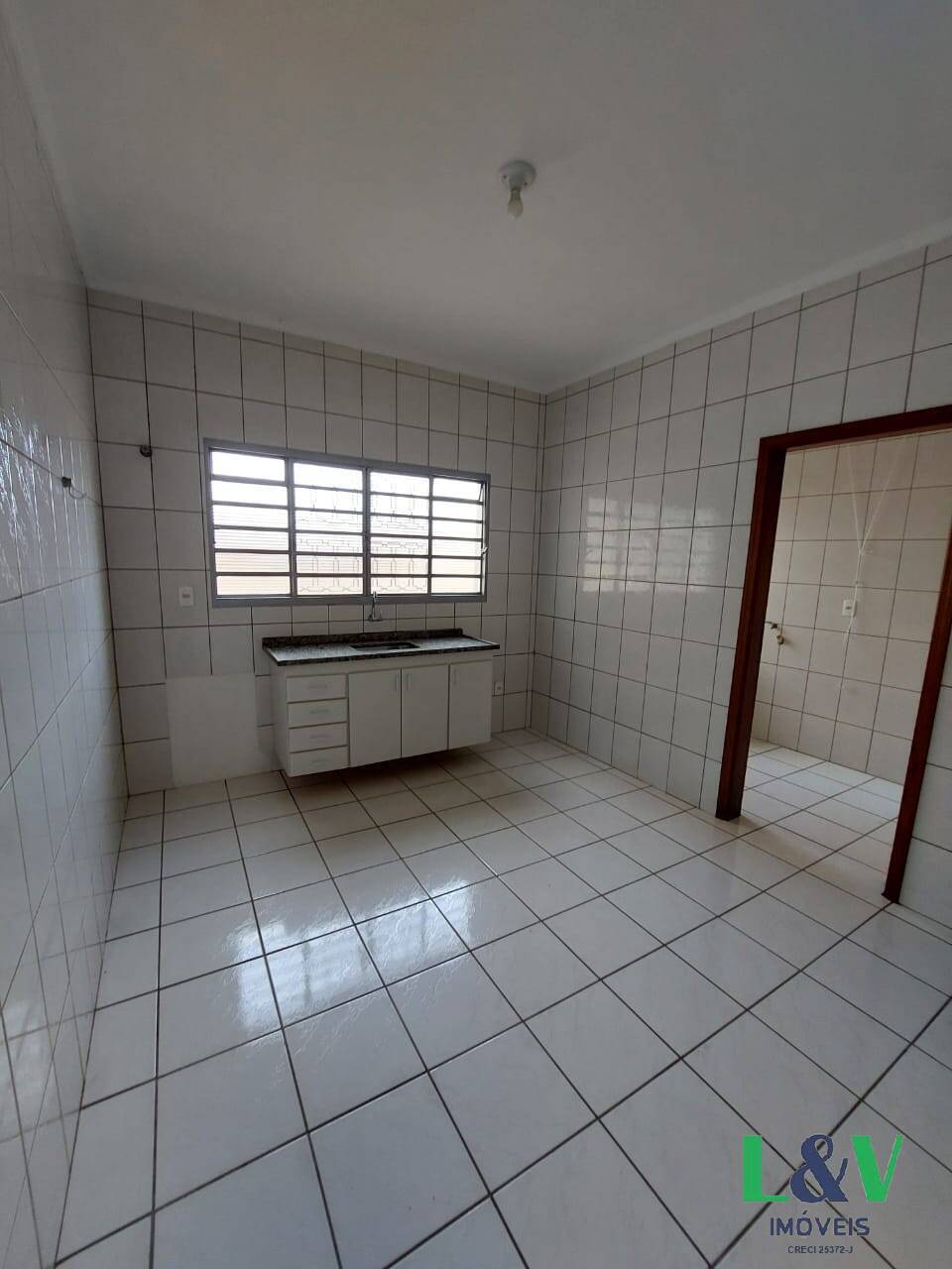 Apartamento para alugar com 2 quartos, 70m² - Foto 2