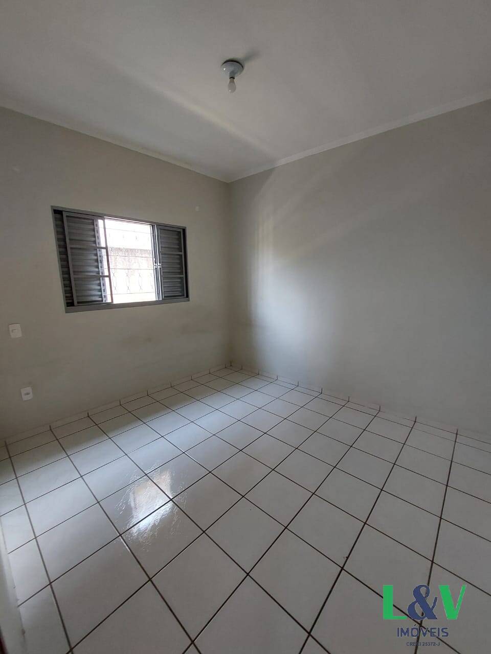 Apartamento para alugar com 2 quartos, 70m² - Foto 5