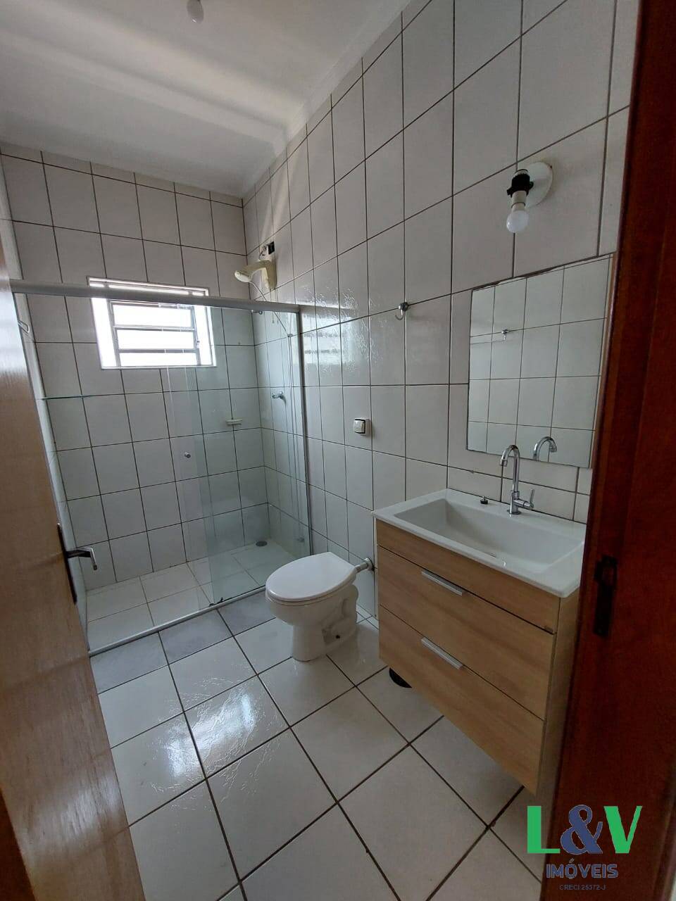 Apartamento para alugar com 2 quartos, 70m² - Foto 8