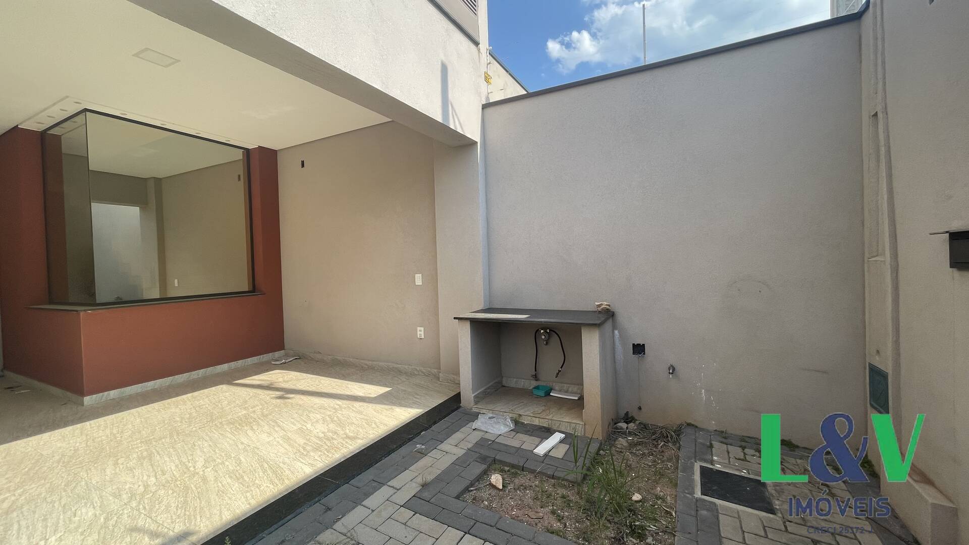 Casa à venda e aluguel com 3 quartos, 300m² - Foto 26