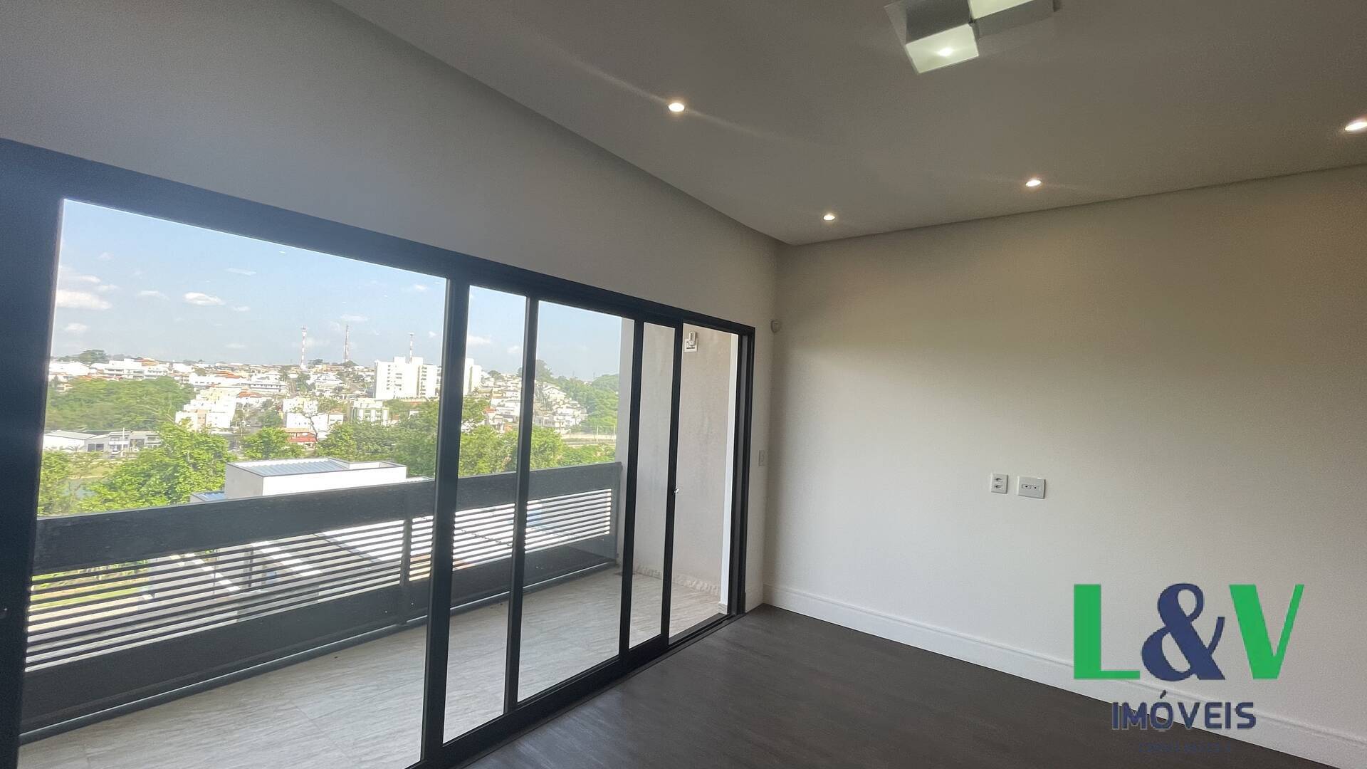 Casa à venda e aluguel com 3 quartos, 300m² - Foto 10