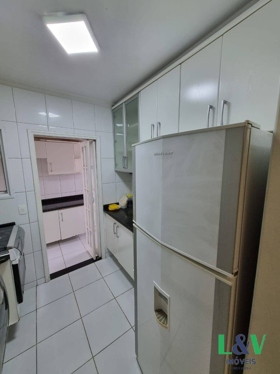 Casa de Condomínio para alugar com 3 quartos, 190m² - Foto 12