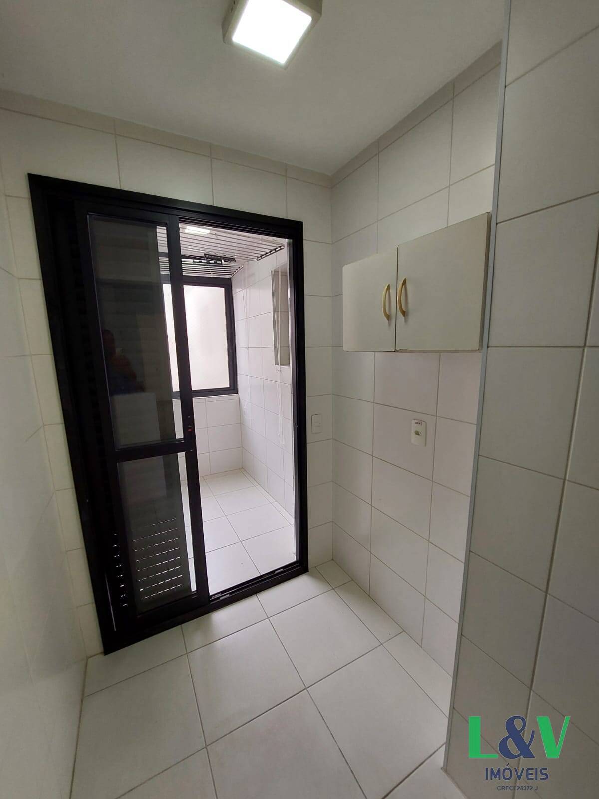 Apartamento para alugar com 3 quartos, 96m² - Foto 20