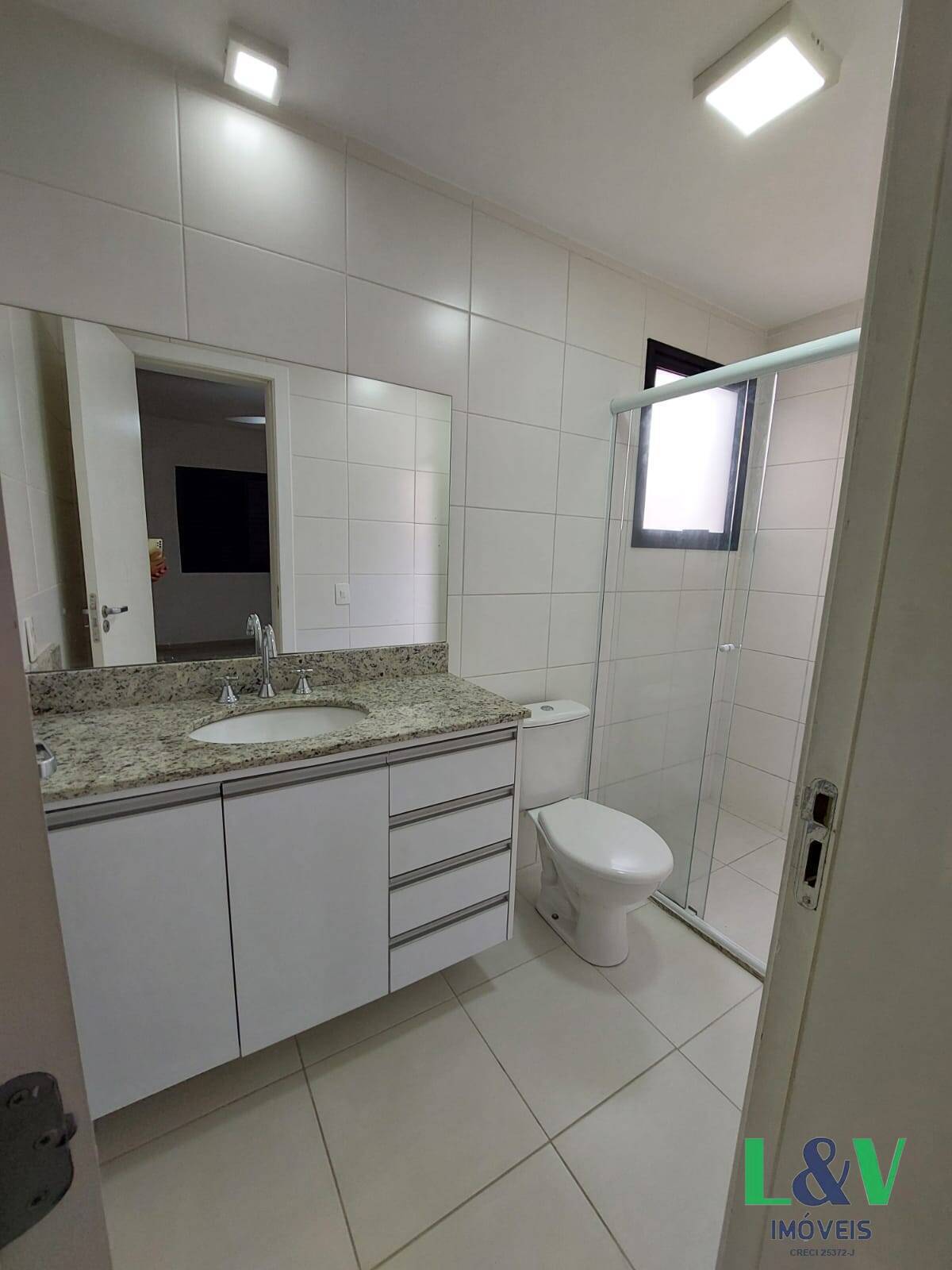 Apartamento para alugar com 3 quartos, 96m² - Foto 27