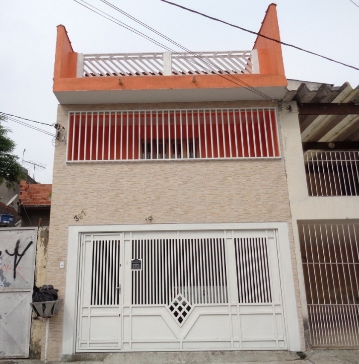 Sobrado à venda com 3 quartos, 125m² - Foto 1